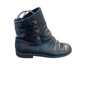 Women’s Nine West Black Leather Ankle Boots. Size 7